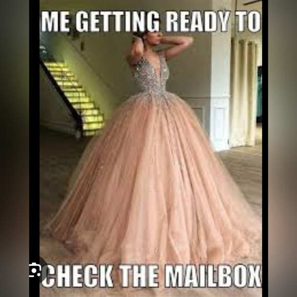 @charm_charmaine is LIVE! Come...Be Belled by The Southern Belle!🔔 - Picture 5 of 12